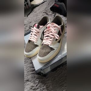 Snikers 180 Each Pair
